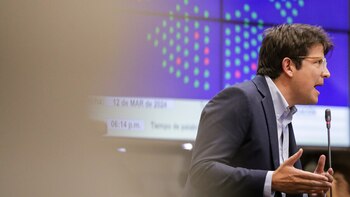 Miguel Uribe confronta a Sandra