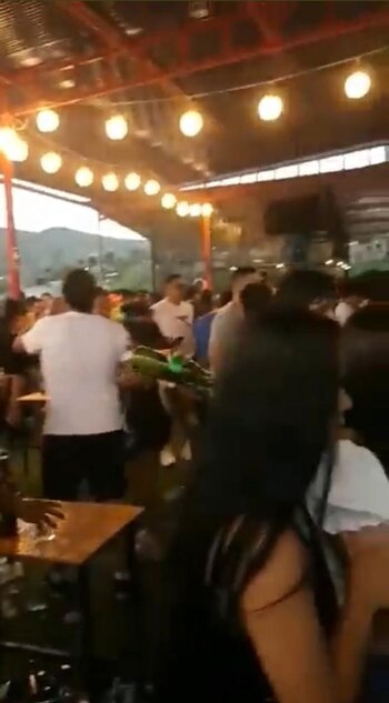 Jóvenes son sorprendidos por terremoto