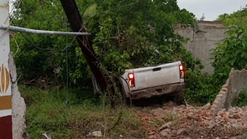 Enfrentamientos con explosivos y armas mantienen en alerta a habitantes de La Cofradía, Mazatlán