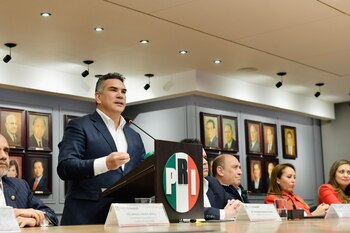 El PRI aprobó a Xóchitl