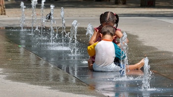 Noches infernales, máximas de 44ºC y tormentas de verano: la ola de calor deja huella con avisos por “peligro extraordinario” ante el calor extremo