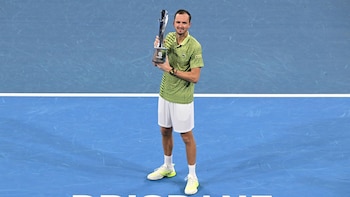 Medvedev y Bublik logran los