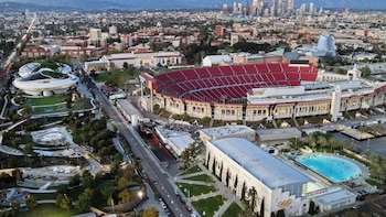 El Ayuntamiento de Los Ángeles asigna 9,5 millones de dólares para mejorar calles cercanas a las sedes olímpicas ante los Juegos Olímpicos 2028