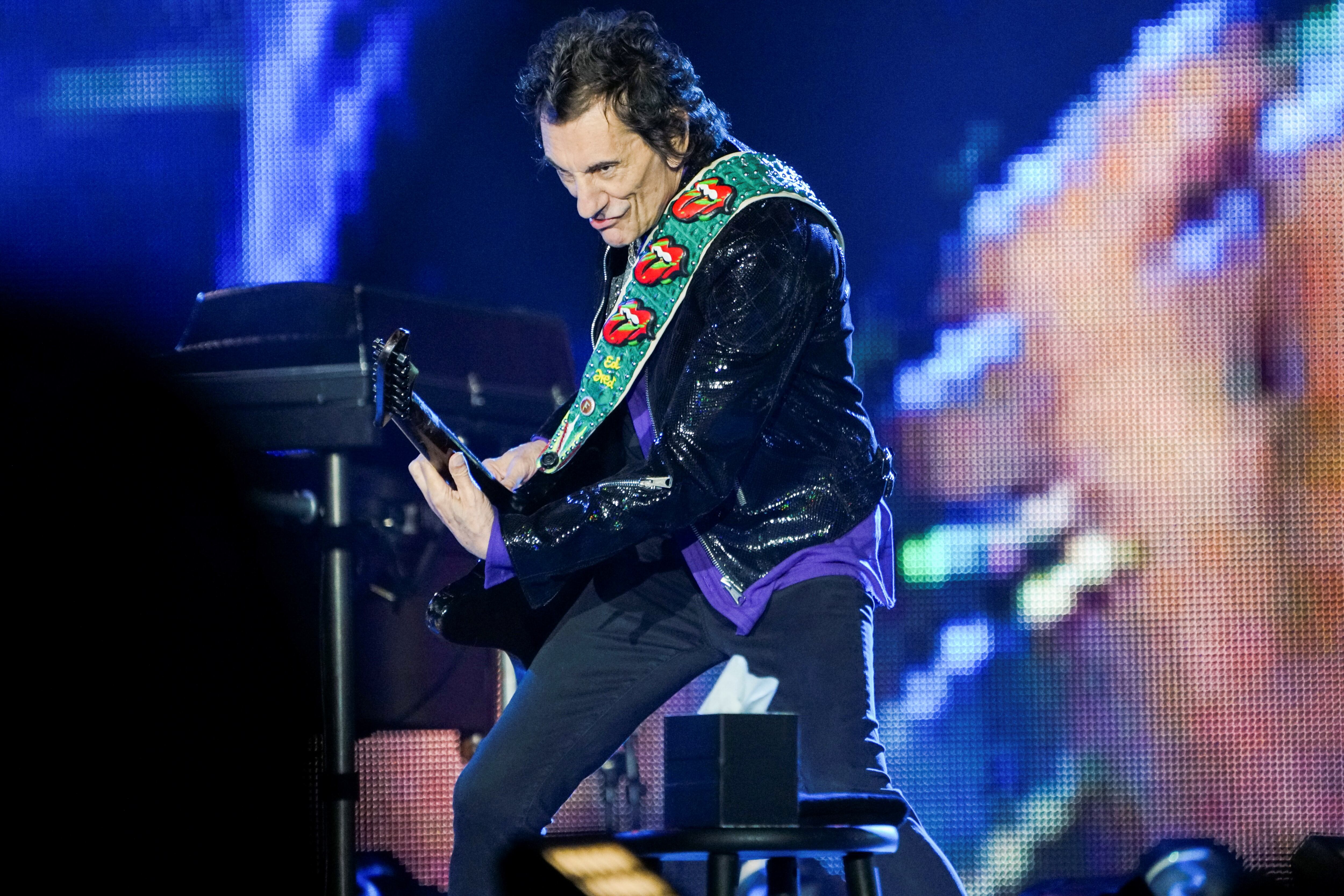 Ronnie Wood sobrevivió a un incendio forestal en los años 70 gracias a la rápida acción de su chofer (REUTERS/Lawrence Bryant)