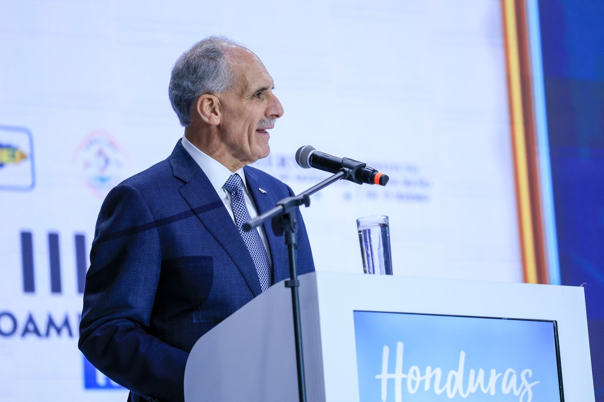 El presidente Nasry Asfura aseguró que la ENEE no será privatizada durante su administración. (FOTO: Presidencia de Honduras)