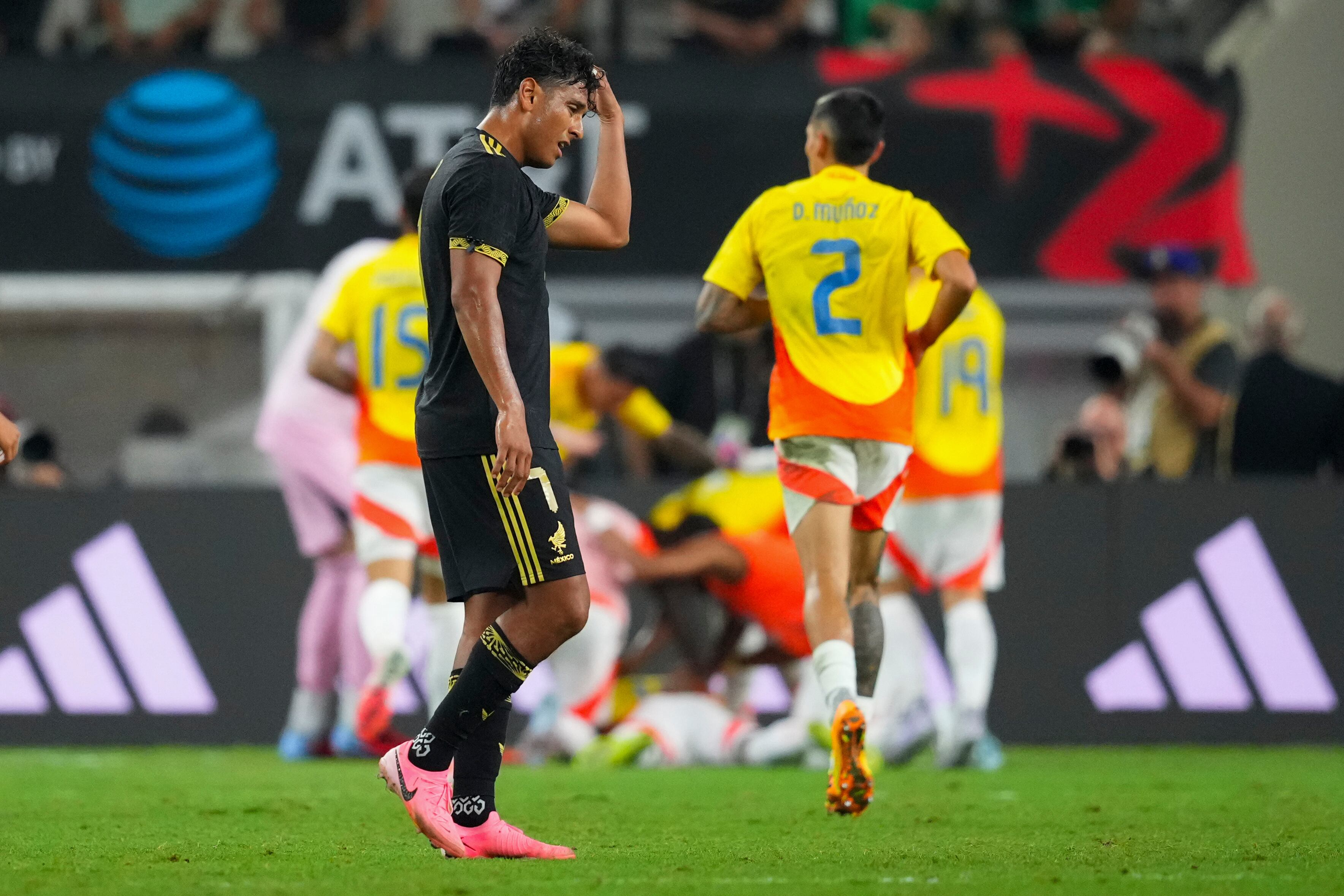 Los resultados internacionales de la Selección Mexicana preocupan rumbo al Mundial 2026 pese a éxitos recientes en Concacaf. (AP Foto/Julio Cortez)