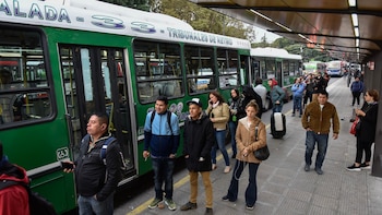 La Cámara Nacional de Apelaciones en lo Civil revocó una indemnización tras rechazar la existencia de un accidente en un colectivo. (Foto de archivo)