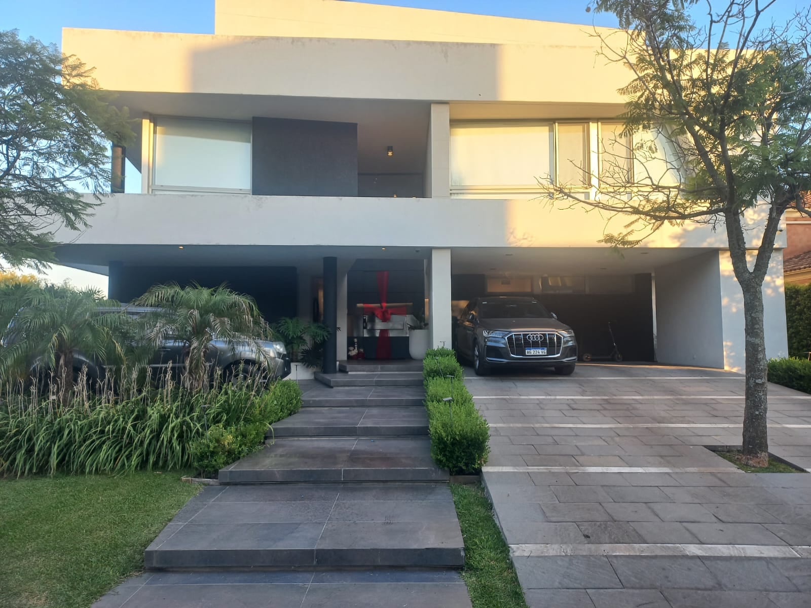 En paralelo, se allanó la casa en Nordelta que posee el empresario