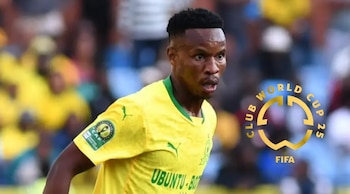 Themba Zwane es uno de