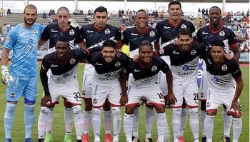 Ambos peruanos debutaron ante Santos