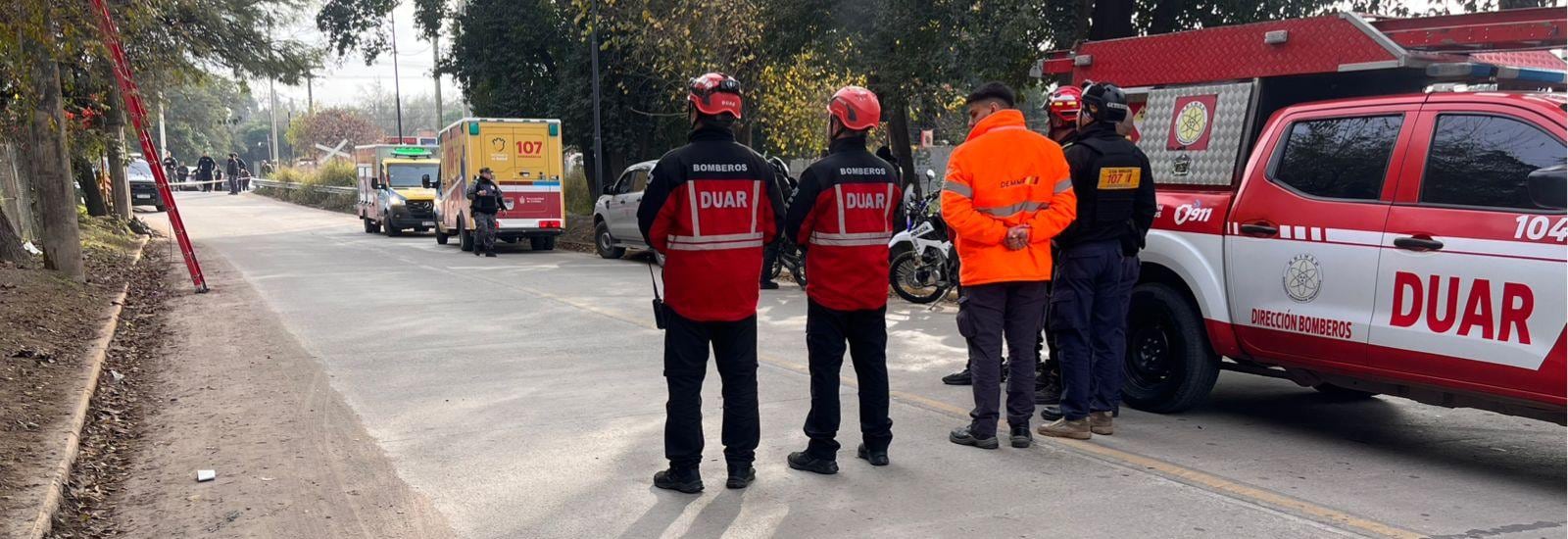 La Dirección de Bomberos y un servicio de emergencias intervinieron en el accidente laboral fatal y constataron que el trabajador murió en el acto