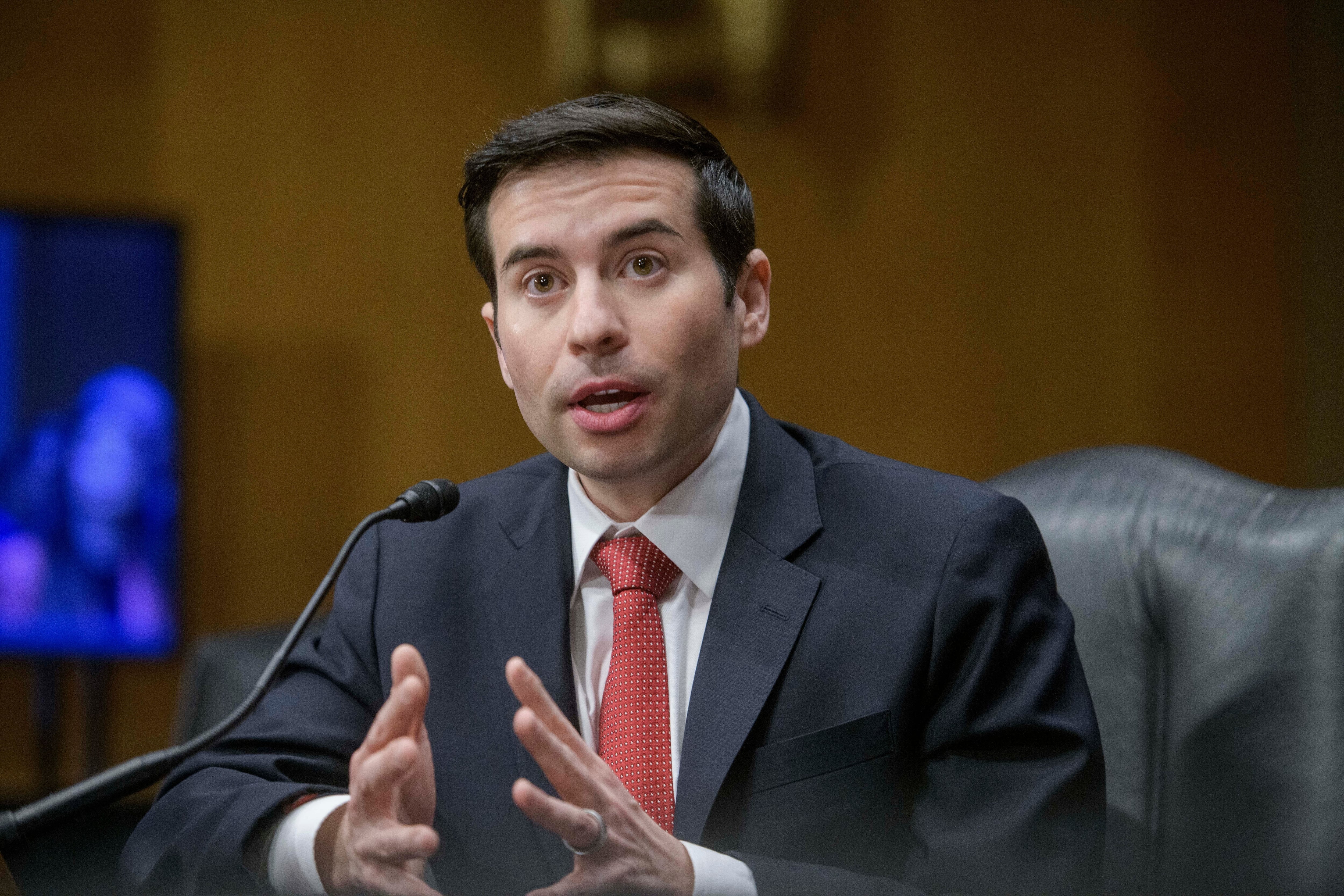 La trayectoria de Keith Sonderling incluye cargos en la EEOC, la División de Salarios y Horas y la subsecretaría del Departamento de Trabajo (AP foto/Rod Lamkey Jr.)