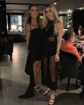 La mujer publicaba fotos con