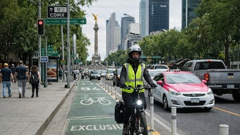 Scooters y bicicletas eléctricas en CDMX: este será el costo de tramitar placas, licencia y gastos adicionales para circular en 2026
