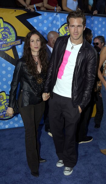 Ryan Reynolds y Alanis Morissette