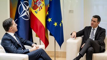 Sánchez se compromete ante Rutte