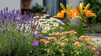Las 5 plantas de exterior con flores más llamativas y resistentes para decorar tu jardín