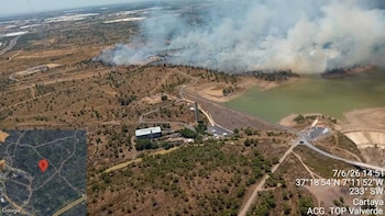 Controlado el incendio de Lepe que obligó a desalojar a 115 menores del camping Waingunga