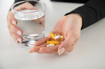 Funcionarios y dirigentes de la