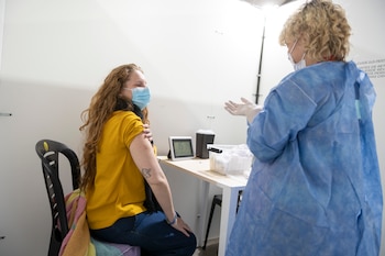 Tras ser inmunizados, los voluntarios