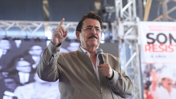 Zelaya convoca a tres días