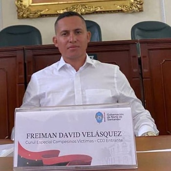 El líder social Freiman Velázquez ya había sido blanco de atentados y amenazas de grupos armados en enero de 2026, lo que evidencia el riesgo para defensores de derechos humanos en la zona - crédito @jhonjacome/X