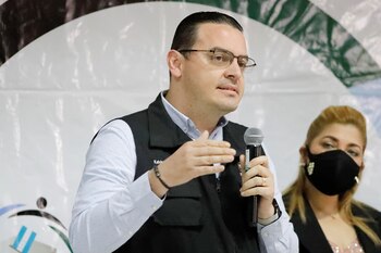 El magistrado presidente del CNE,