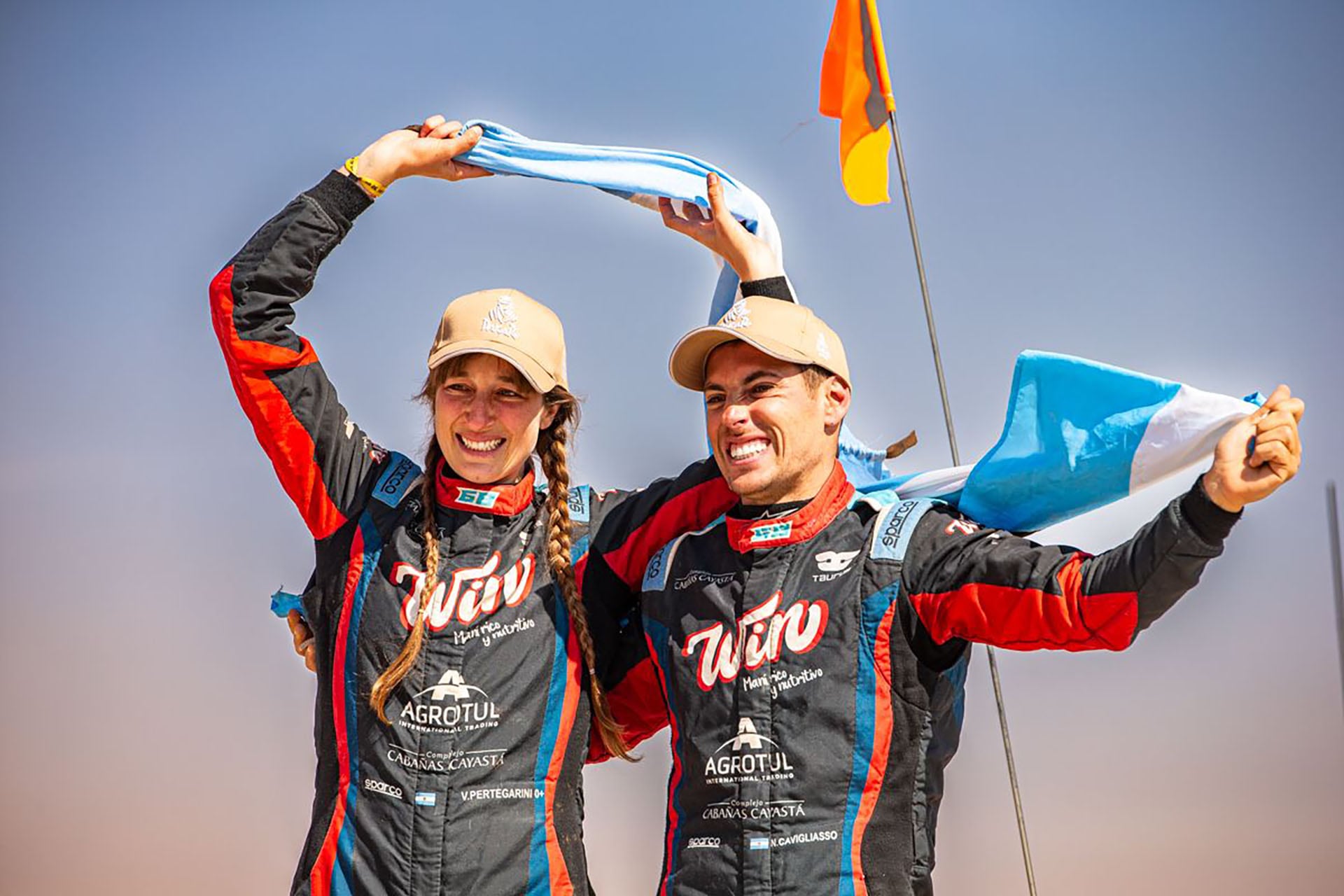 El festejo luego de ganar el Rally Dakar 2025 (Gentileza: Shakedown Team)