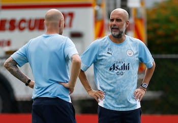 Pep Guardiola durante el entrenamiento