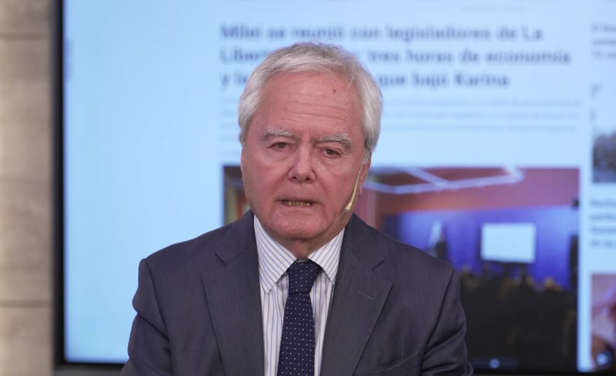 Pinedo sostuvo que la Argentina no debe quedar atrapada entre Estados Unidos y China y que necesita vínculos previsibles con ambas potencias (Infobae en Vivo)