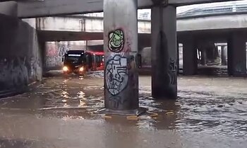 Debido a las fuertes lluvias,