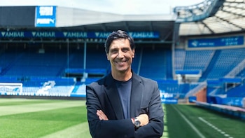 Sergio Fernández renueva hasta 2029 como director deportivo del Alavés