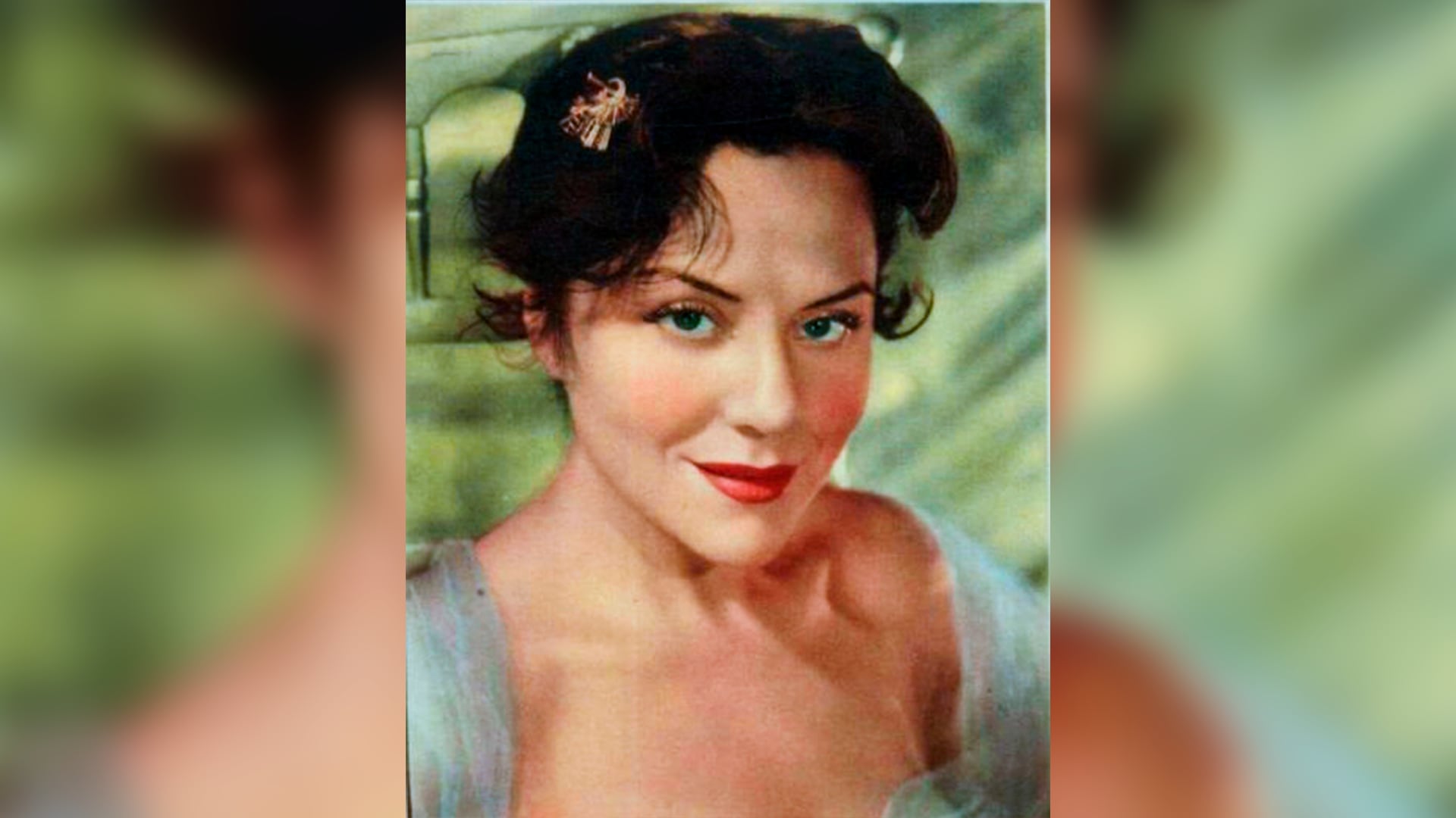 “Yo no me daba cuenta si eran lindos mis ojos. ¿Cómo va uno por la vida viéndose los ojos?”, dijo Amelia Bence (Imagen Ilustrativa Infobae)