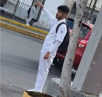 El joven esperaba trasladarse por