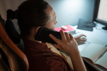 Una empleada de una oficina