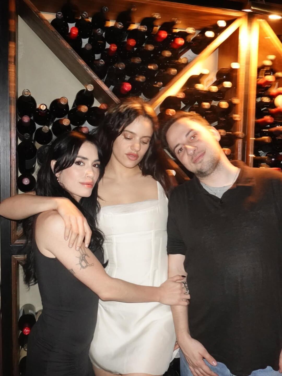 “Cuántas cosas sucediendo”, escribió Lali junto a sus fotos con Rosalía