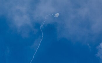 El 'Domo de hierro' de Israel intercepta un misil (REUTERS/Ammar Awad)
