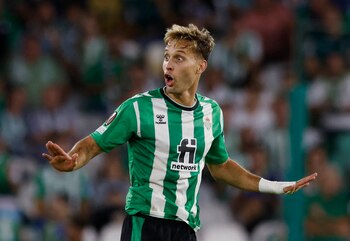 Sergio Canales se une la
