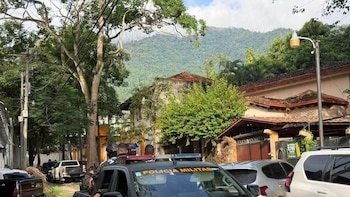 Investigan a dos policías por quedarse presuntamente con droga incautada en Honduras