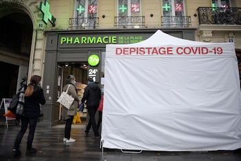 EFE/EPA/JULIEN DE ROSA/Archivo