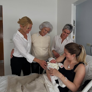 Las distintas generaciones reunidas para