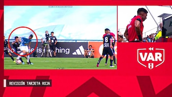 Yoshimar Yotún fue expulsado por