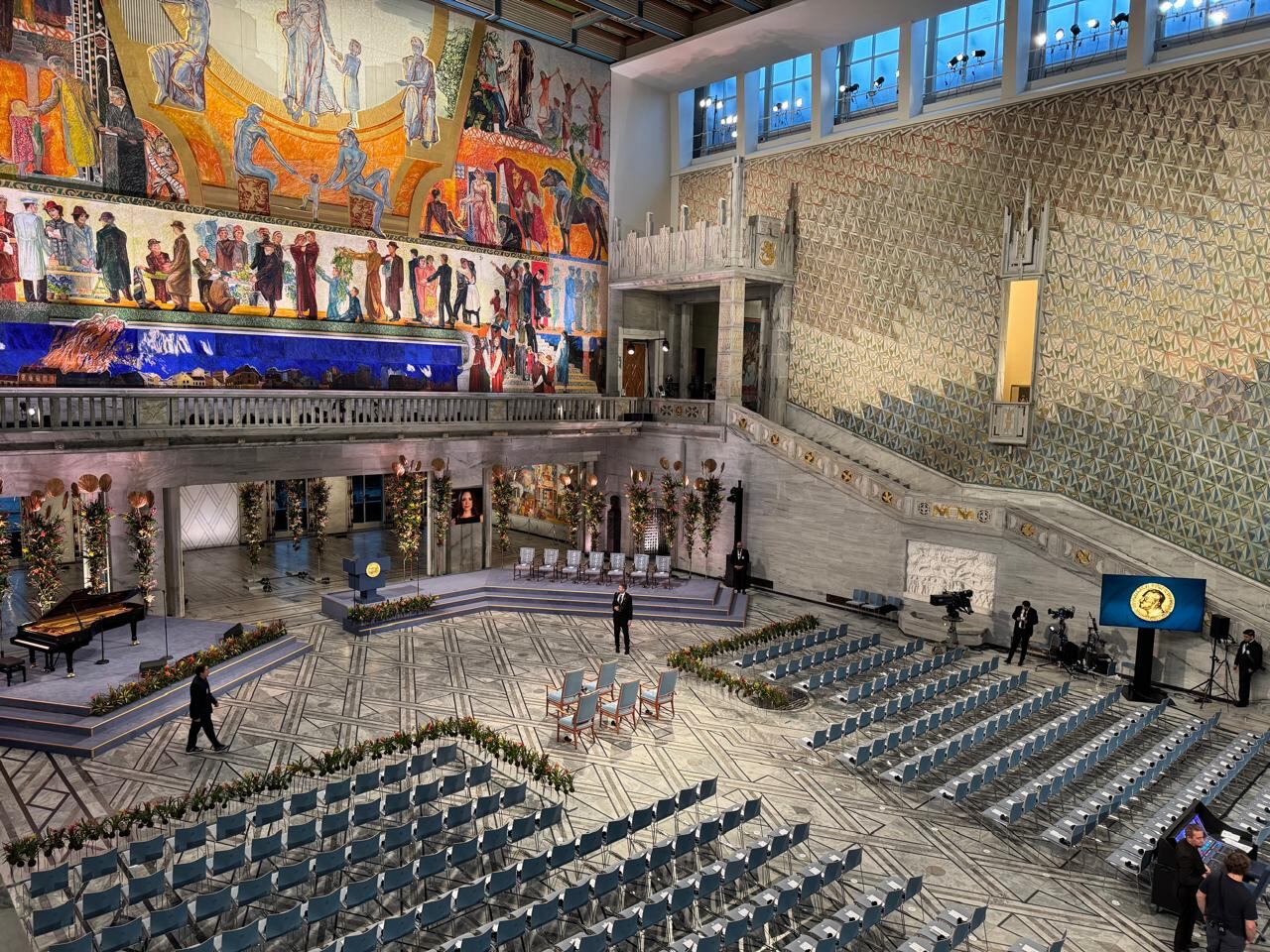 Asi está el Ayuntamiento de Oslo a minutos de la ceremonia de entrega del premio Nobel de la paz a María Corina Machado (Román Lejtman/Infobae)