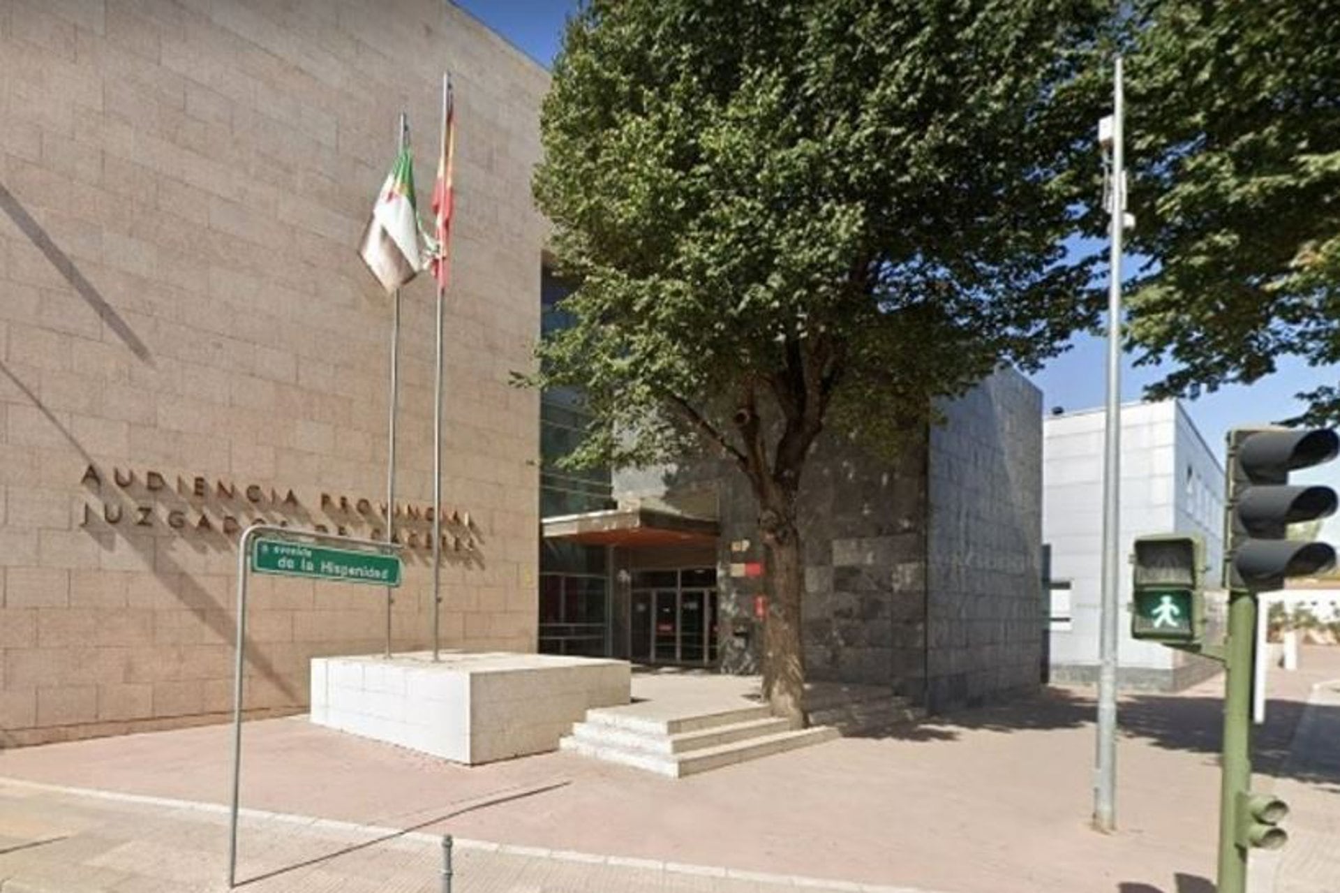 El circo del horror: condenados un padre y sus dos hijos que explotaron laboral y sexualmente a una familia durante cinco años en un espectáculo itinerante