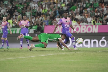 El verde aplastó a Fortaleza