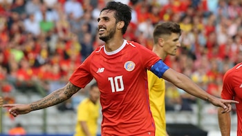 En su casa montó un