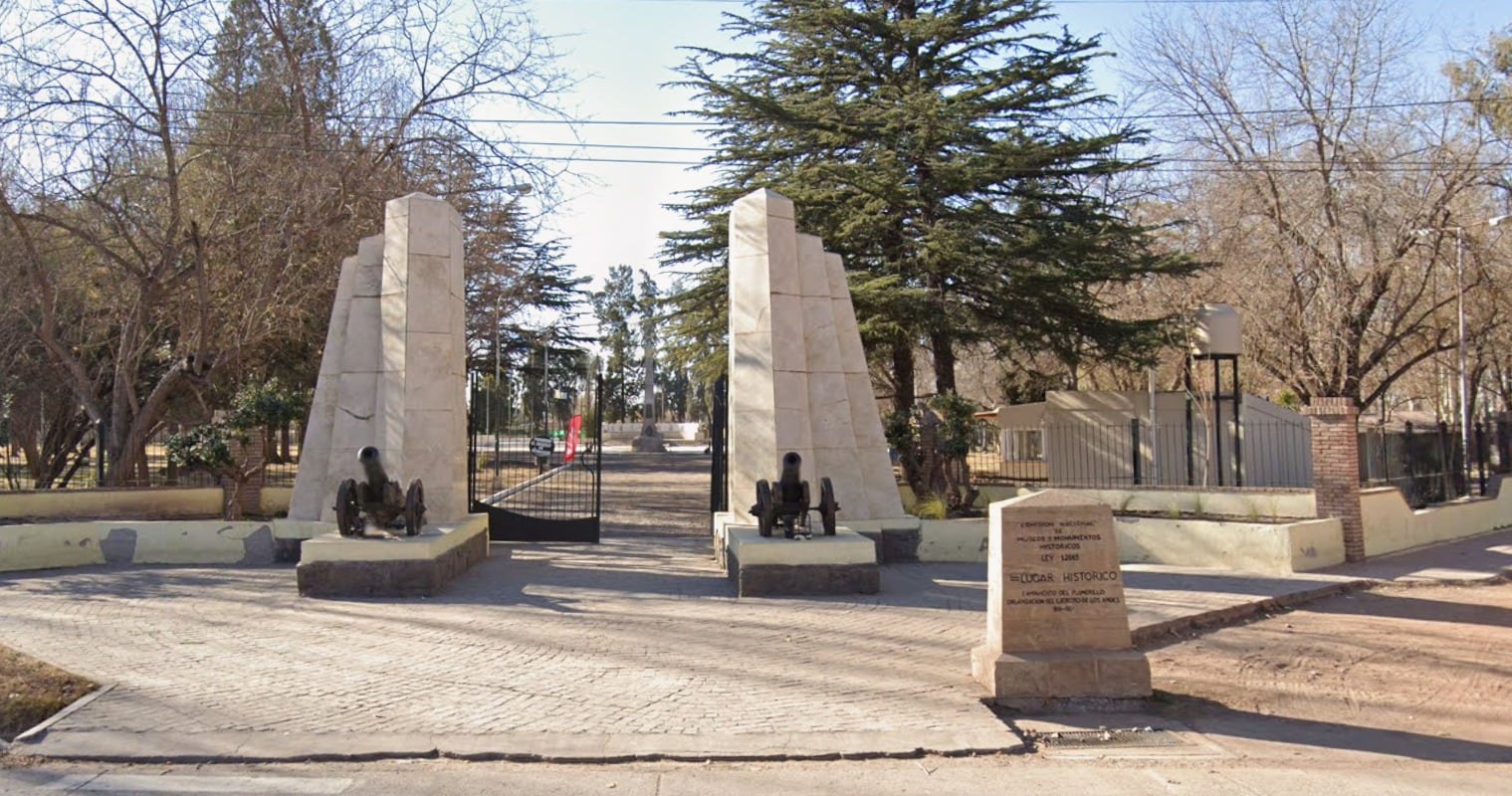 La Municipalidad de Las Heras denunció ante la Unidad Fiscal el hurto del sable granadero, pieza central del patrimonio argentino