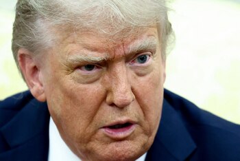 Estados Unidos revoca la exención fiscal de diplomáticos colombianos, citando falta de reciprocidad en beneficios similares en Colombia - crédito Kevin Lamarque/REUTERS