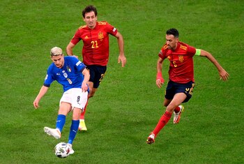 Jorginho (i), centrocampista de Italia,