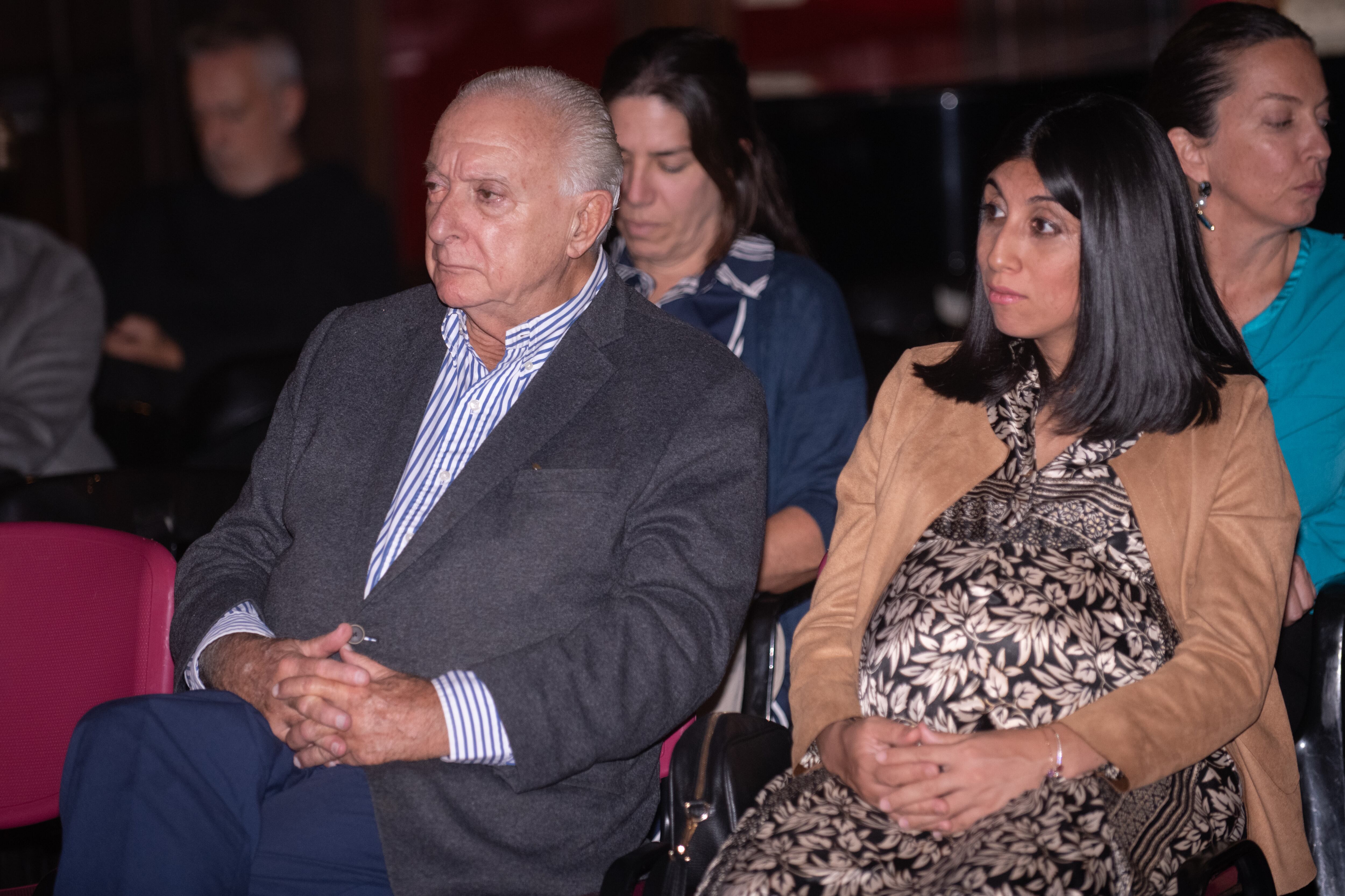 Norberto Frigerio (La Nación) y la escritora, Cintia Suárez